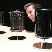2013 Mac Pro on display at an Apple Store