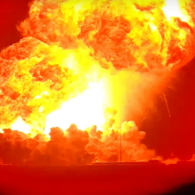 A screenshot of SpaceX's Starship 36 exploding, taken from NASASpaceflight's livestream.